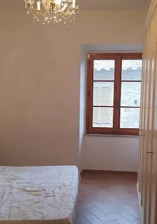 Alloggio Incantevole Con Camino In Piccolo Borgo Apartment